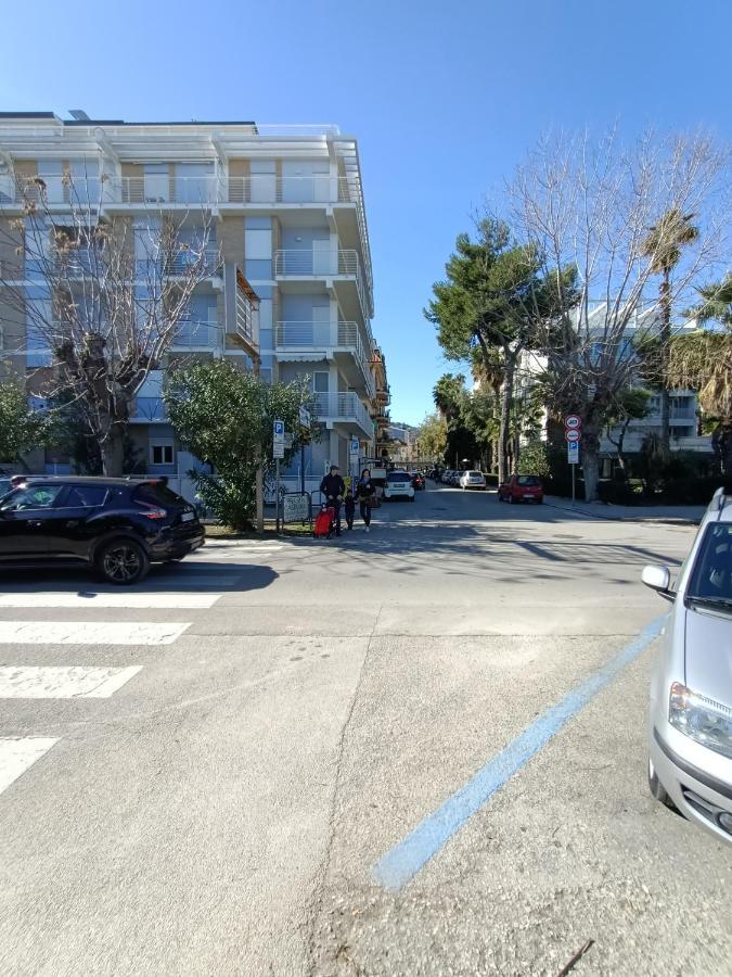 Residenza Topazio San Benedetto del Tronto Exterior photo