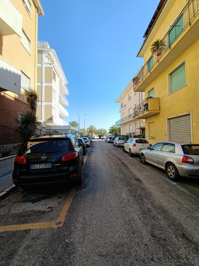 Residenza Topazio San Benedetto del Tronto Exterior photo
